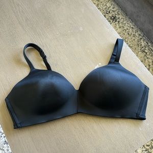 Cacique Lightly Lined T-Shirt No Wire Bra